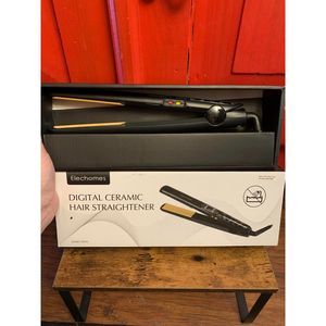 New in Box Elechomes Digital Ceramic Hair Straightener Great Holiday Gift Beauty